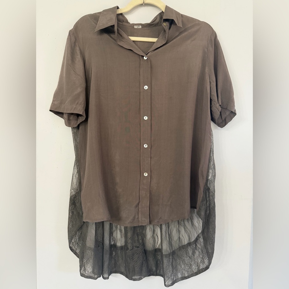Chan Luu Women’s designer high low sheer lace back button down collared blouse